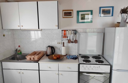 Vrbanj Apartment | One bedroom apartment near beach Basina, Hvar (A-116-b)