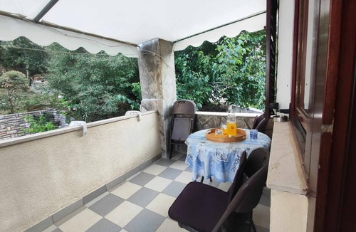 Vrbanj Apartment | One bedroom apartment near beach Basina, Hvar (A-116-b)