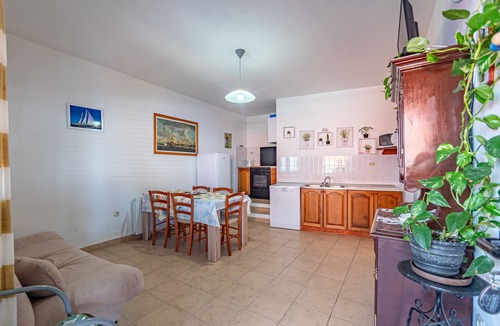 Prigradica Apartment | One bedroom apartment near beach Prigradica, Korčula (A-627-b)