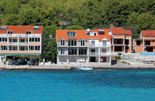 Prizba Apartment | One bedroom apartment near beach Prižba, Korčula (A-14385-a)