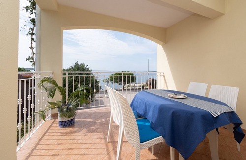 Mandre Apartment | One bedroom apartment near beach Mandre (Pag) (A-4092-c)