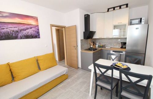 Kolan Apartment | One bedroom apartment near beach Mandre (Pag) (A-6284-b)