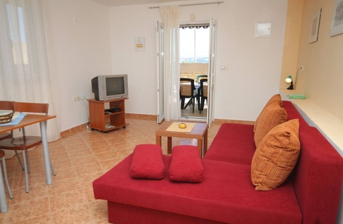 Preko Apartment | One bedroom apartment near beach Preko, Ugljan (A-8384-d)