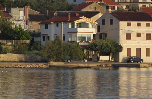 Preko Apartment | One bedroom apartment near beach Preko, Ugljan (A-8515-c)