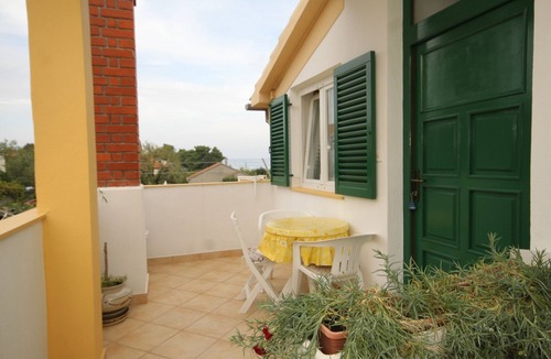 Preko Apartment | One bedroom apartment near beach Preko, Ugljan (A-8515-c)