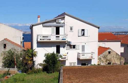 Kali Apartment | One bedroom apartment near beach Kali, Ugljan (A-837-b)