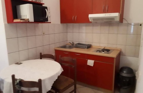Nin Apartment | One bedroom apartment near beach Nin, Zadar (A-15842-b)