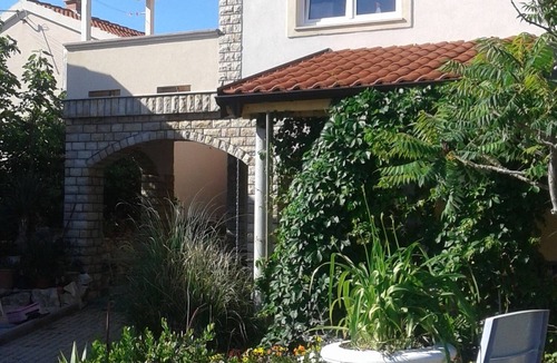 Nin Apartment | One bedroom apartment near beach Nin, Zadar (A-15842-b)
