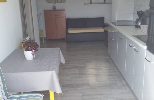 Supetarska Draga Apartment | One bedroom apartment near beach Supetarska Draga - Gornja, Rab (A-2016-e)