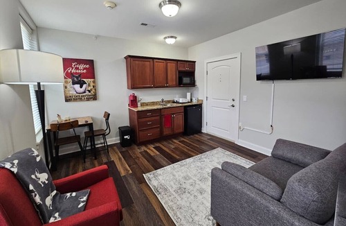 Champaign Apartment | One Bedroom Apartment at the Inman - 202