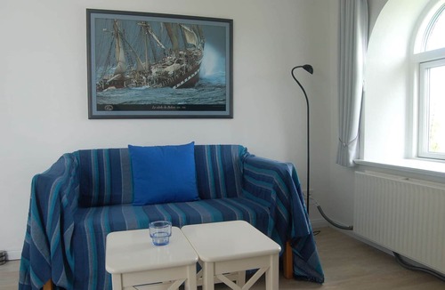 Grasten Apartment | One-Bedroom Apartment with Sea View 2