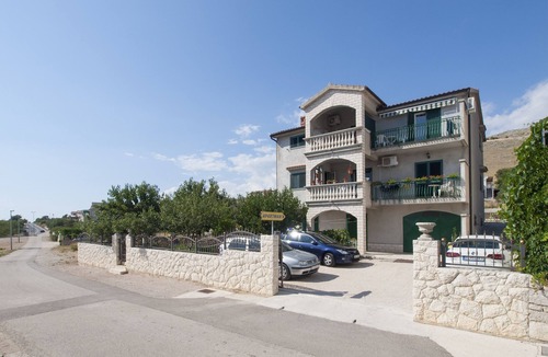 Grebastica Apartment | One bedroom apartment with terrace Grebaštica, Šibenik (A-11572-a)