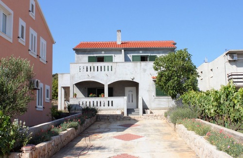 Banj Apartment | One bedroom apartment with terrace and sea view Banj, Pašman (A-8242-b)