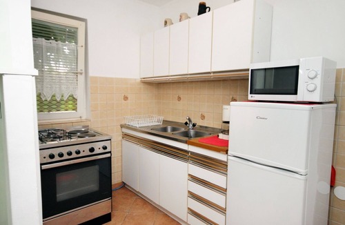Klanfari Apartment | One bedroom apartment with terrace and sea view Dramalj, Crikvenica (A-5519-b)