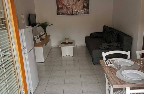 Fazana Apartment | One Bedroom Apartment with Balcony and Sea View