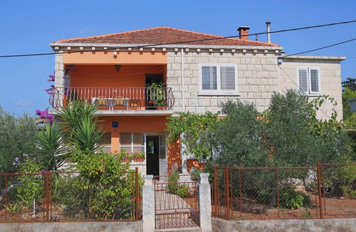 Cove Tri Zala (Zrnovo) Apartment | One bedroom apartment with terrace Korčula (A-10042-b)