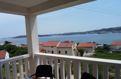 Kuciste Apartment | One bedroom apartment with balcony and sea view Kučište - Perna, Pelješac (A-10161-e)