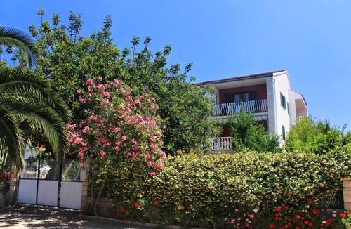 Loviste Apartment | One bedroom apartment with terrace Lovište, Pelješac (A-10182-c)