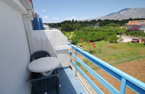 Sucuraj Apartment | One bedroom apartment with balcony and sea view Sućuraj (Hvar) (A-3589-d)