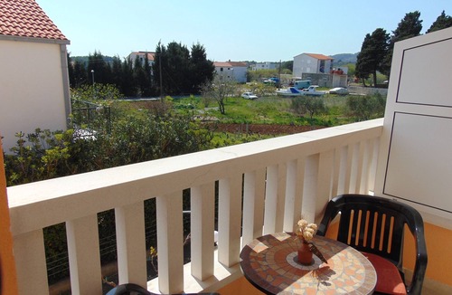 Sucuraj Apartment | One bedroom apartment with balcony Sućuraj, Hvar (A-11228-b)