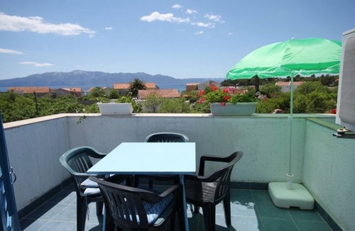 Sucuraj Apartment | One bedroom apartment with terrace and sea view Sućuraj (Hvar) (A-3589-b)