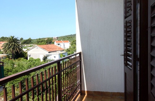 Sucuraj Apartment | One bedroom apartment with terrace and sea view Sućuraj, Hvar (A-6732-a)