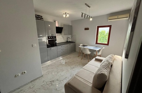 Sukosan Apartment | One bedroom apartment with terrace Sukošan, Zadar (A-12313-a)