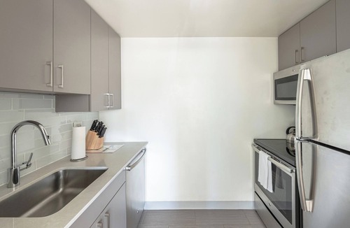 Back Bay Apartment | One Bedroom Apartment W/Luxury Amenities