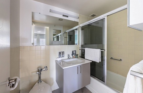 Back Bay Apartment | One Bedroom Apartment W/Luxury Amenities