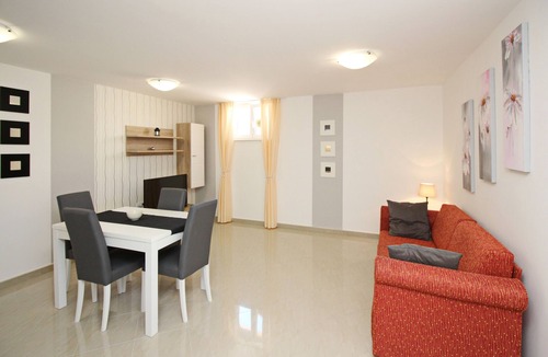 Baska Apartment | One bedroom apartment with air-conditioning Baška, Krk (A-18785-a)