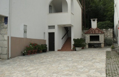 Gradac Apartment | One bedroom apartment with terrace Gradac, Makarska (A-11332-a)
