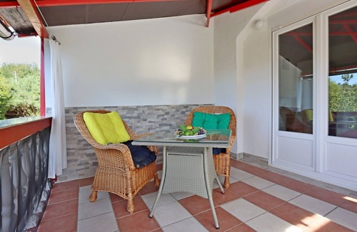 Lopar Apartment | One bedroom apartment with terrace and sea view Lopar, Rab (A-18001-b)