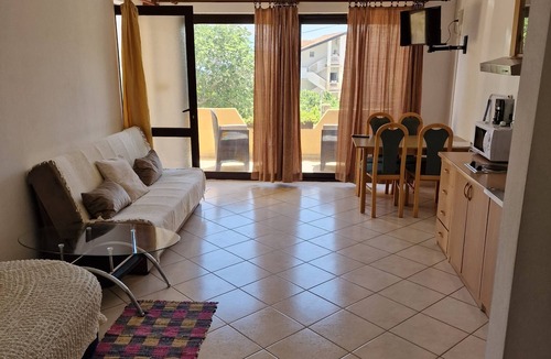 Lopar Apartment | One bedroom apartment with terrace Lopar, Rab (A-21808-c)