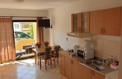 Lopar Apartment | One bedroom apartment with terrace Lopar, Rab (A-21808-c)