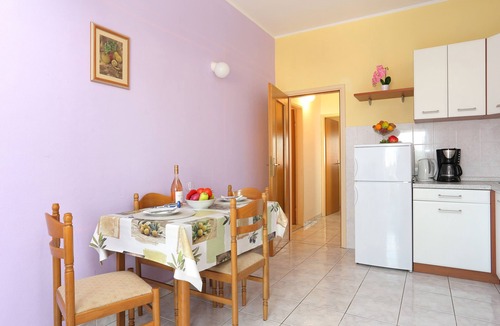 Marina Apartment | One bedroom apartment with balcony and sea view Marina (Trogir) (A-5953-c)