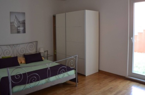 Cove Makarac (Milna) Apartment | One bedroom apartment with terrace Milna, Brač (A-21179-a)