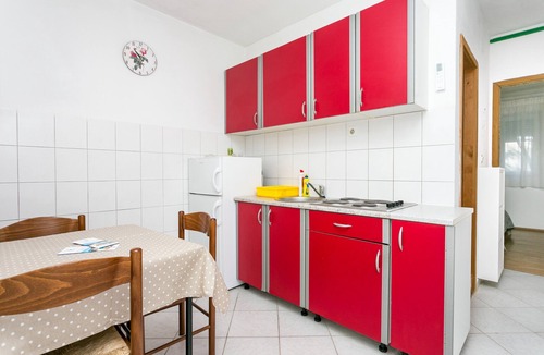 Cove Osibova (Milna) Apartment | One bedroom apartment with terrace Cove Smrčeva, Brač (A-20193-b)