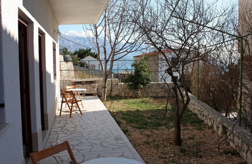 Marusici Apartment | One bedroom apartment with terrace and sea view Marušići, Omiš (A-962-c)