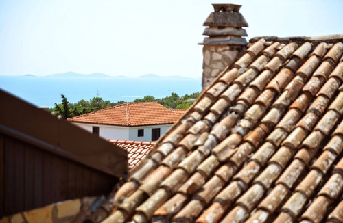 Susica Apartment | One bedroom apartment with terrace and sea view Murter (A-5097-a)