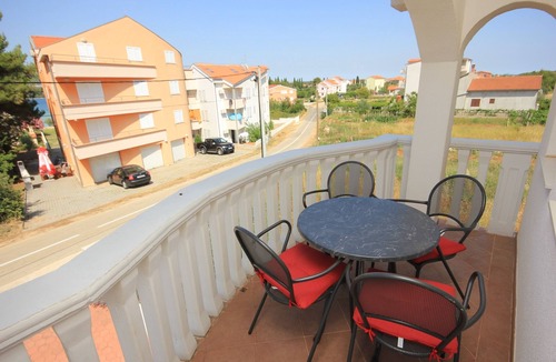 Pasman Apartment | One bedroom apartment with terrace Pašman (A-8215-a)
