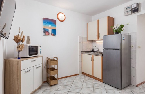 Punat Apartment | One bedroom apartment with terrace Punat, Krk (A-15451-a)