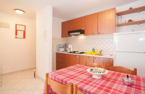 Punat Apartment | One bedroom apartment with terrace and sea view Punat, Krk (A-17857-c)