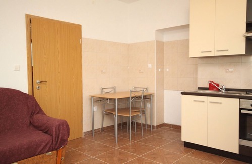 Ugljan Apartment | One bedroom apartment with balcony Ugljan (A-8257-b)