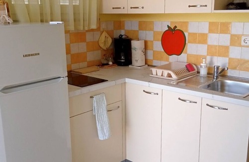 Vrbnik Apartment | One bedroom apartment with terrace and sea view Vrbnik, Krk (A-5299-a)