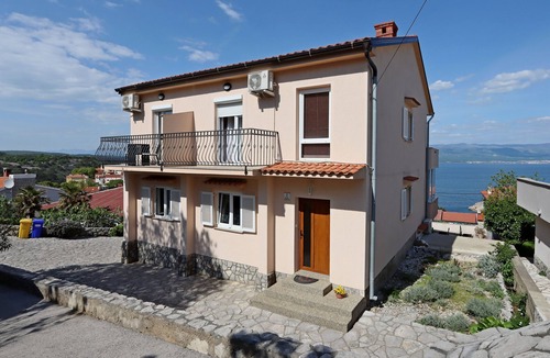 Vrbnik Apartment | One bedroom apartment with terrace and sea view Vrbnik, Krk (A-5299-a)