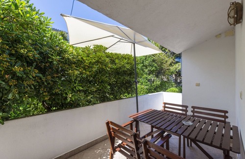 Island Hvar Apartment | One bedroom apartment with terrace and sea view Jelsa (Hvar) (A-8729-b)