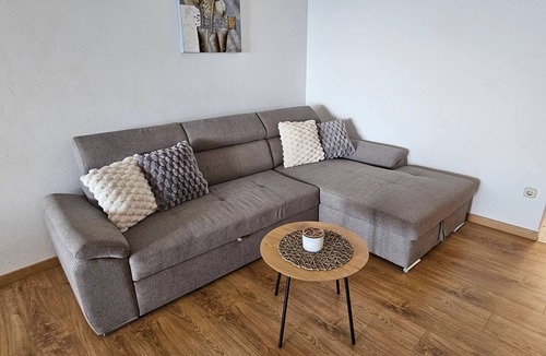 Island Hvar Apartment | One bedroom apartment with balcony and sea view Ivan Dolac, Hvar (A-12644-b)