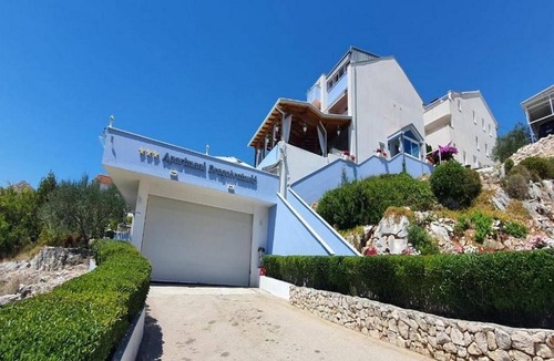 Komarna Apartment | One bedroom apartment with terrace and sea view Komarna, Neretva Delta - Ušće Neretve (A-21938-f)
