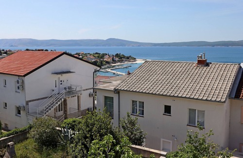 Selce Apartment | One bedroom apartment with balcony and sea view Selce, Crikvenica (A-2362-a)