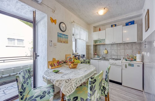 Selce Apartment | One bedroom apartment with balcony Selce (Crikvenica) (A-3240-a)